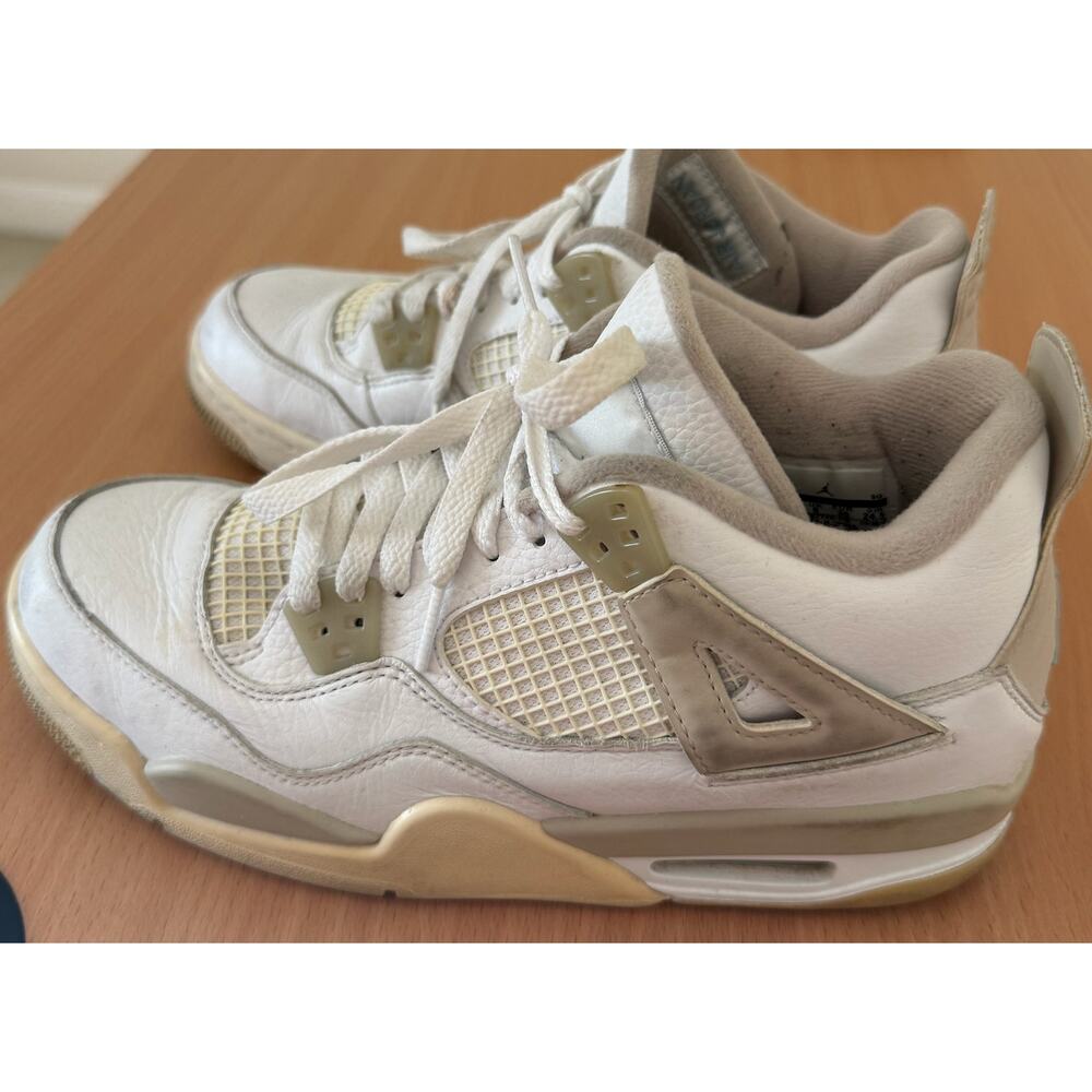2006 Jordan 4 “sand”. US 6.5Y